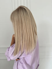 Peruka naturalna piękny chłodny blond z grzywką Amalfi 50cm